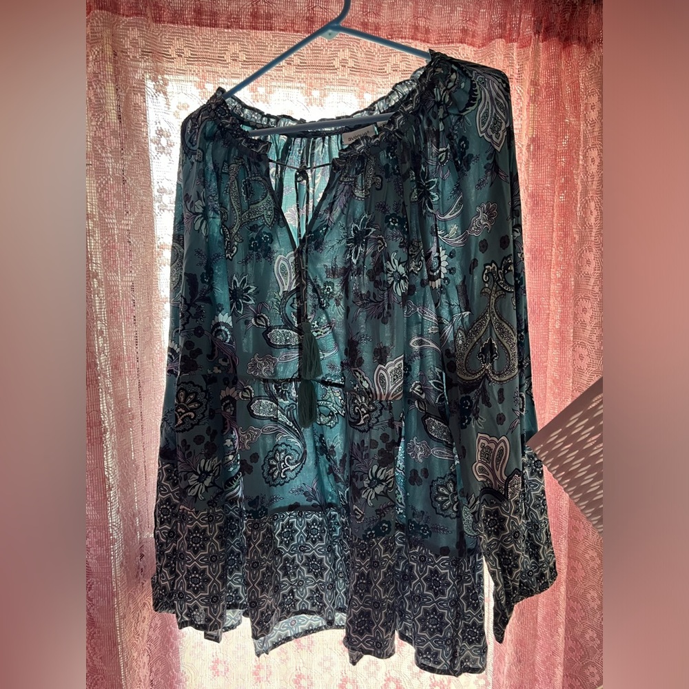 Avenue tunic new without tags!